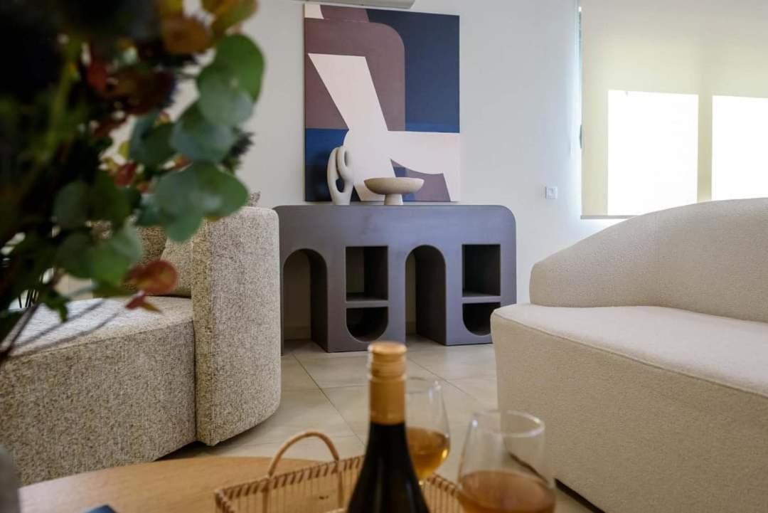 Steliosdimitra Iii In Apartment